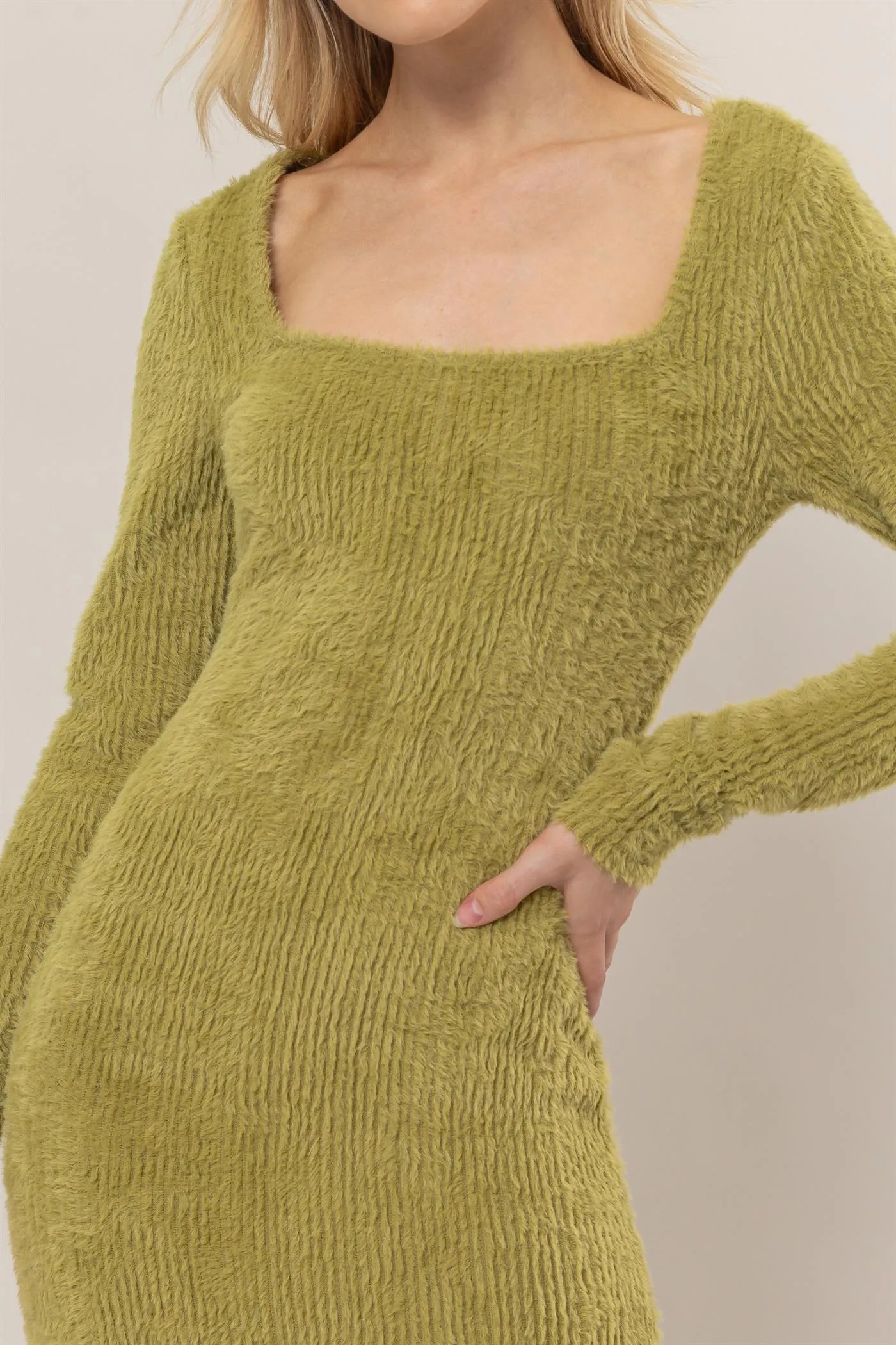 HF24F839-Fuzzy Knit Midi Dress