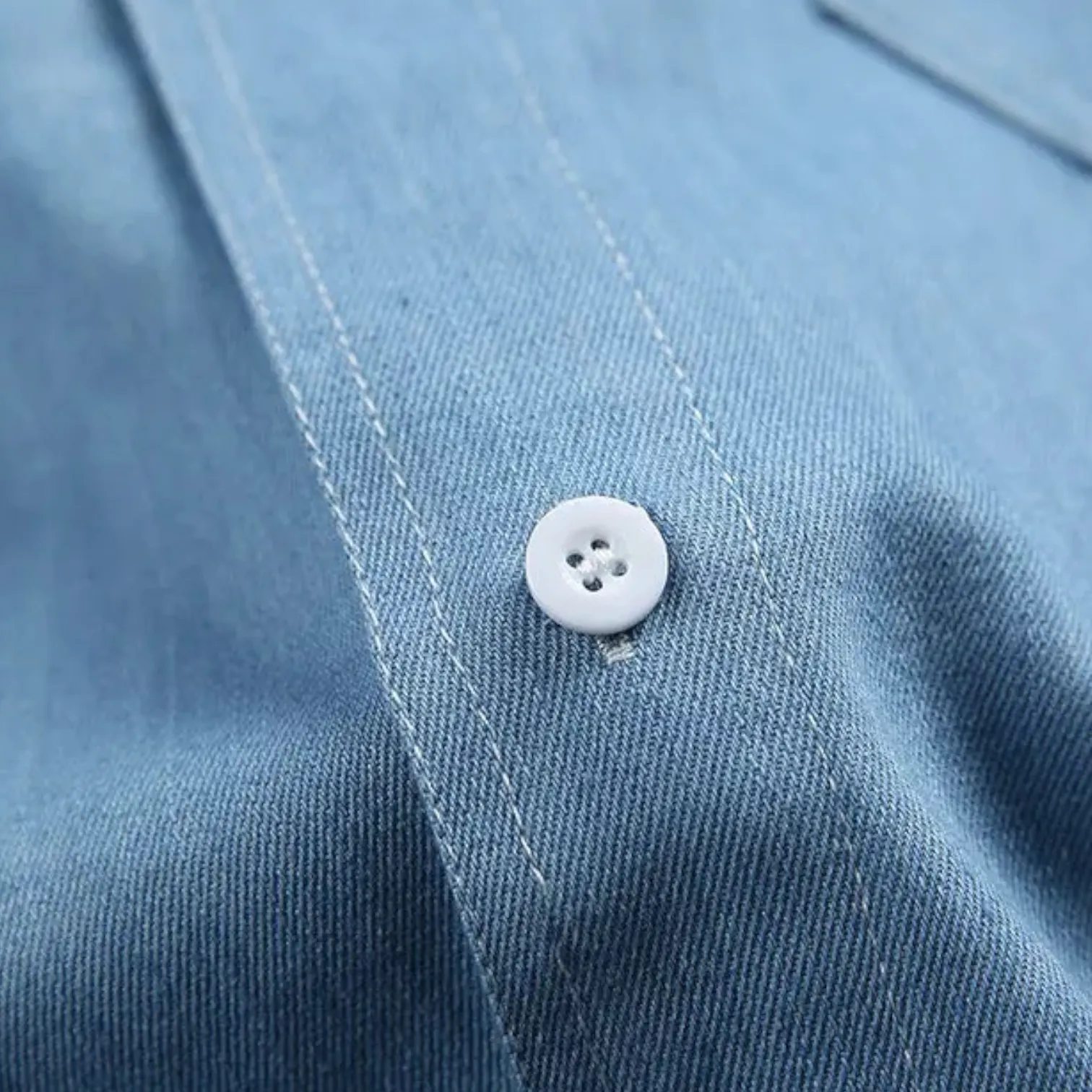 Loose fit chambray shirt with plaid back